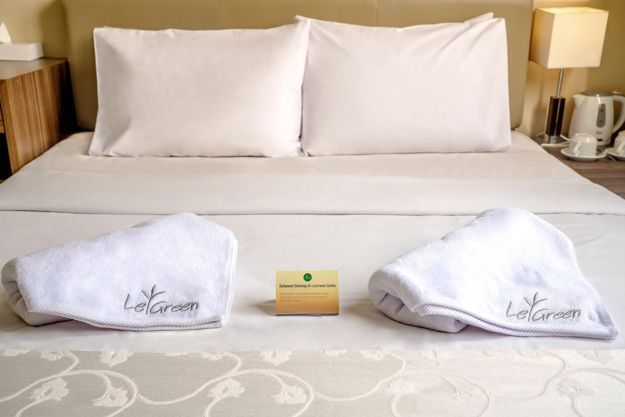 Legreen Suite Gatot Subroto Jakarta Exterior photo