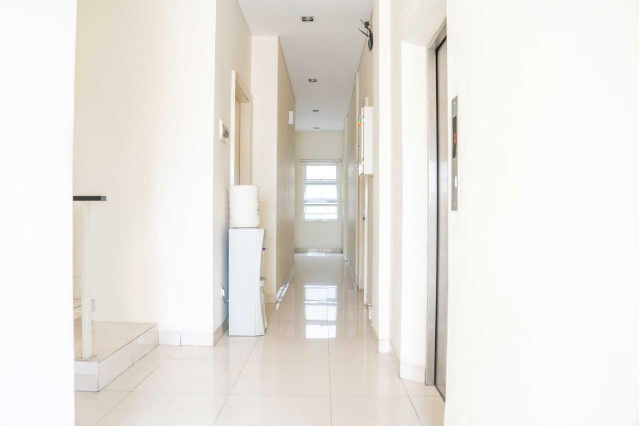 Legreen Suite Gatot Subroto Jakarta Exterior photo